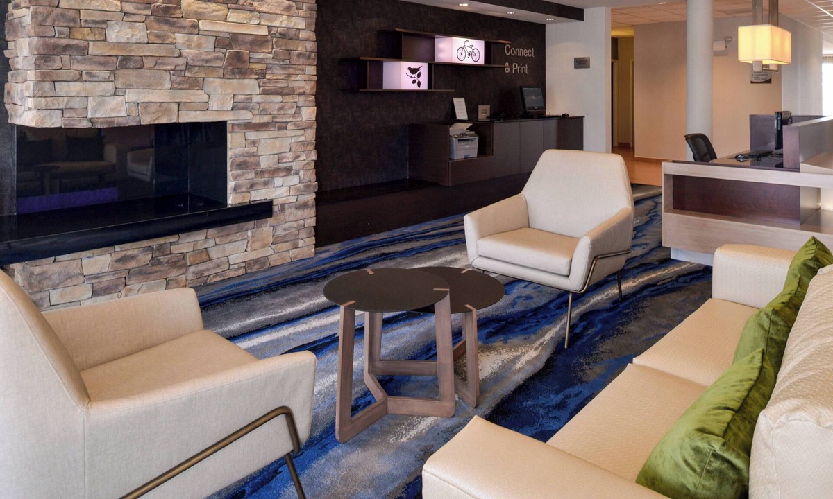 Southwest Area Hotel | Fairfield Inn & Suites Cedar Rapids