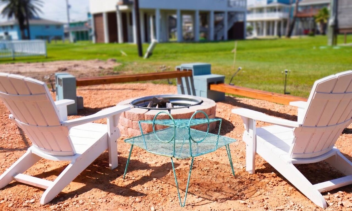 San Luis House | Fire Pit | Walk to Beach | Putting Green | Ping Pong | Bocce
