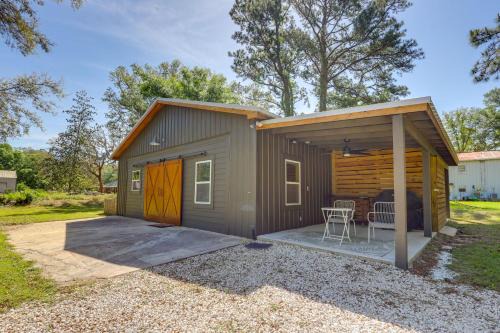 Foley House | Fish & Relax! Magnolia River Cabin Hideaway