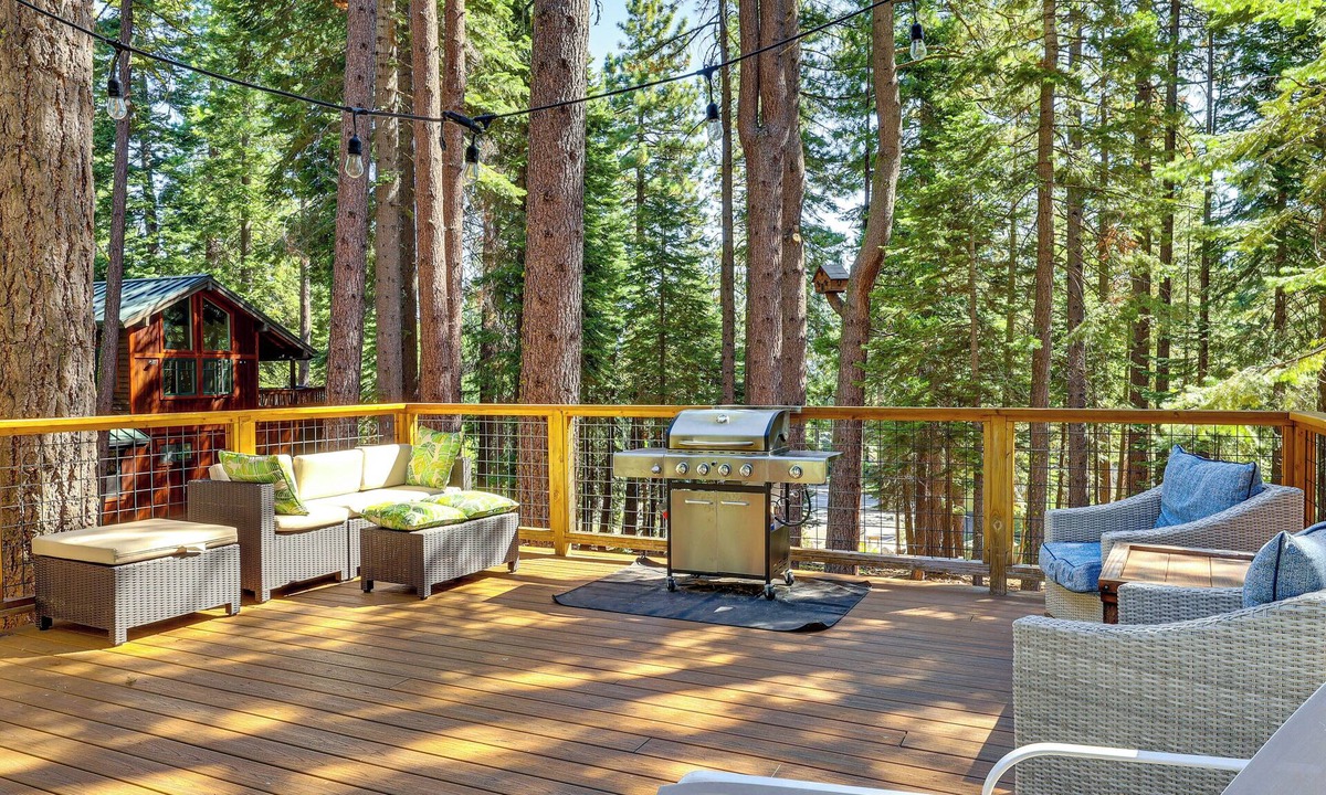 Tahoe Woods House | Forest-View Haven w/Game Room: Tahoe City Gem!