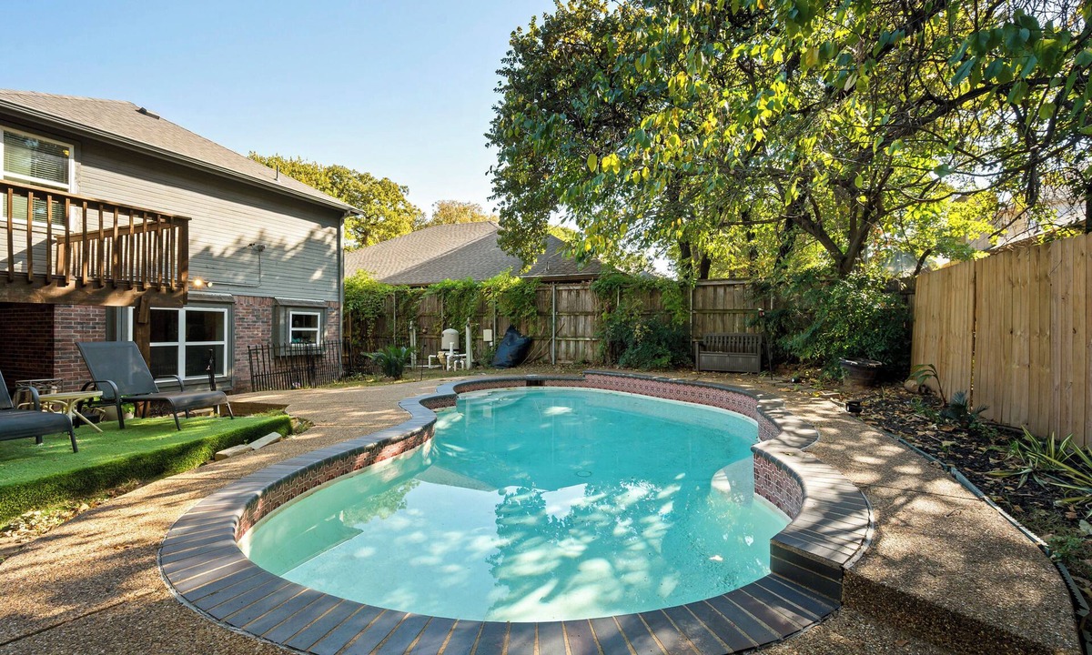 Ederville House | Fort Worth Near Arlington Fun | Pool, Fire Pit | Epic Stays
