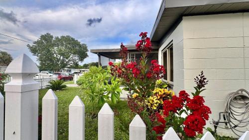 Pinellas Park House | Fully Renovated Cozy Home Away from Home