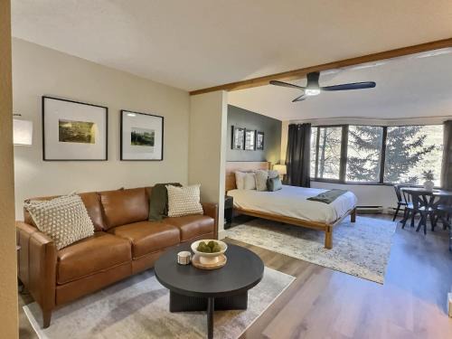 Crested Butte House | Fully Updated Studio Near Resort with Pool Hot Tub