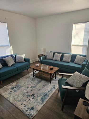 Anderson Apartment | Furnished 2ND FLOOR 2-bedroom Downtown Anderson IN