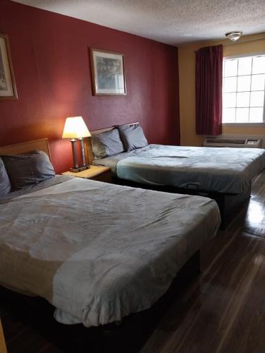 Jackson Apartment | Gated 2 Double Beds Hotel Room 219