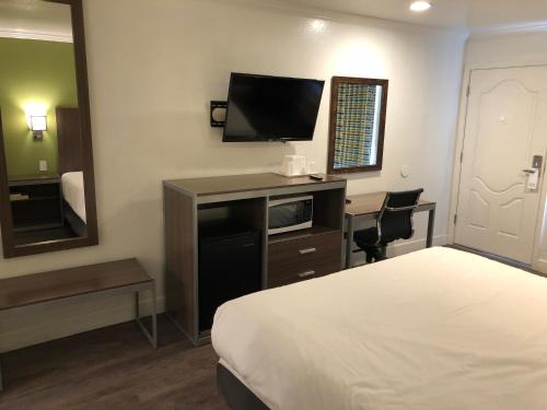 Gilroy Hotel | Gilroy Inn