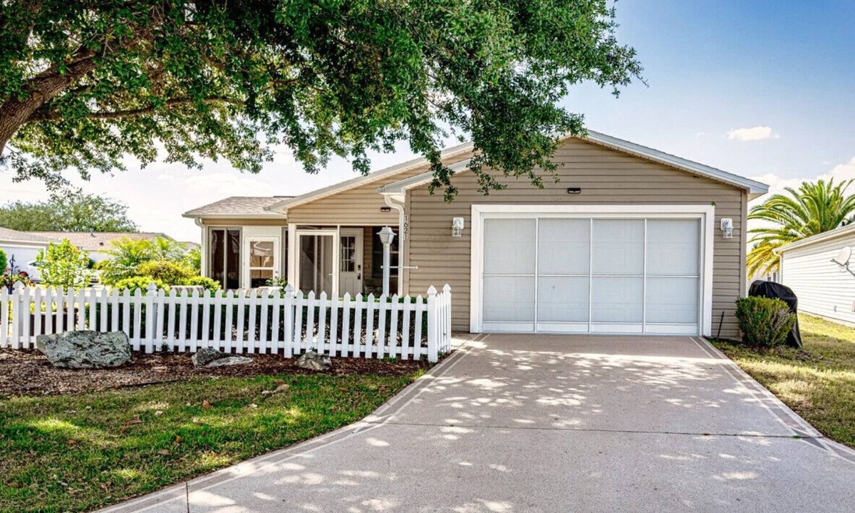 Liberty Park Villa | Great Location to Enjoy Everything The Villages Has to Offer!