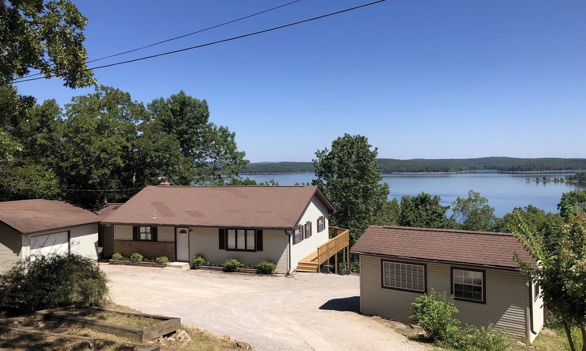 Mountain Home House | Great retreat! Close to lake and marina