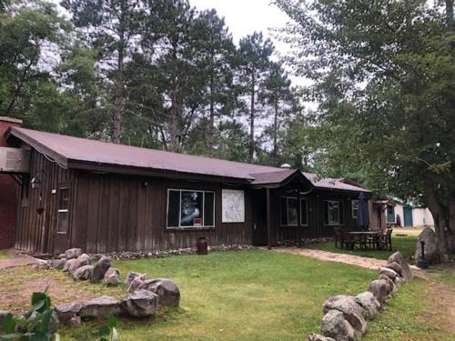 Woodruff House | Gresham Shores - Lil' Sunfish - PET FRIENDLY