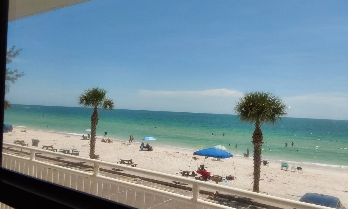 Sunset Beach Condo | GULF FRONT/POOL 2BR/2B TREASURE ISLAND SUNSET BEACH SUNSET CHATEAU