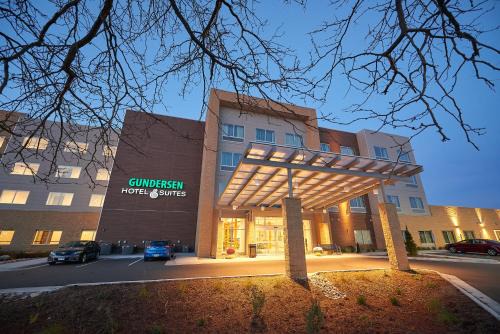 La Crosse Hotel | Gundersen Hotel & Suites