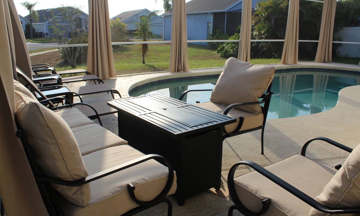 Lake Davenport Estates House | H&K Florida Vacation Villa, Entire Villa near Disney/Universal Theme Parks and Golf! Pool, Firepit, .