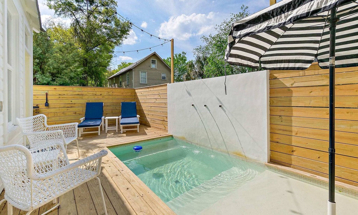 Lincolnville House | Haven Tiny House - Pool - Walk to Downtown!
