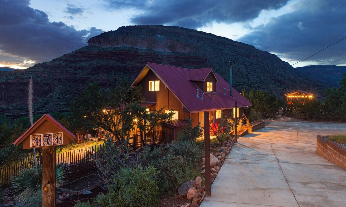 Jemez Pueblo Cabin | Heavenly Views Dark Sky Stargazing