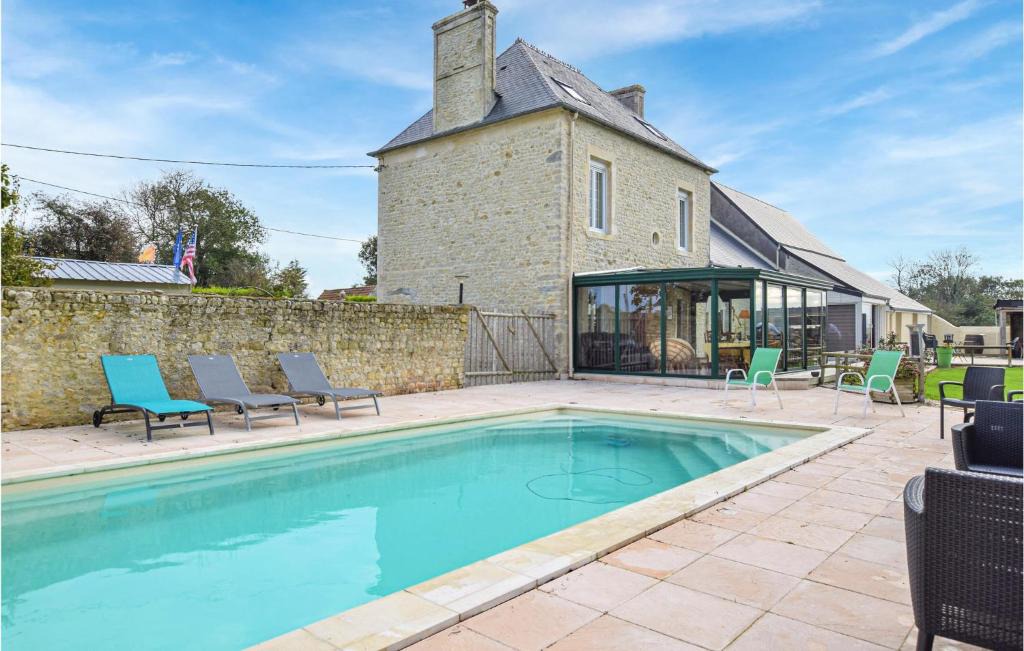 Saint-Germain-du-Pert House | Helie