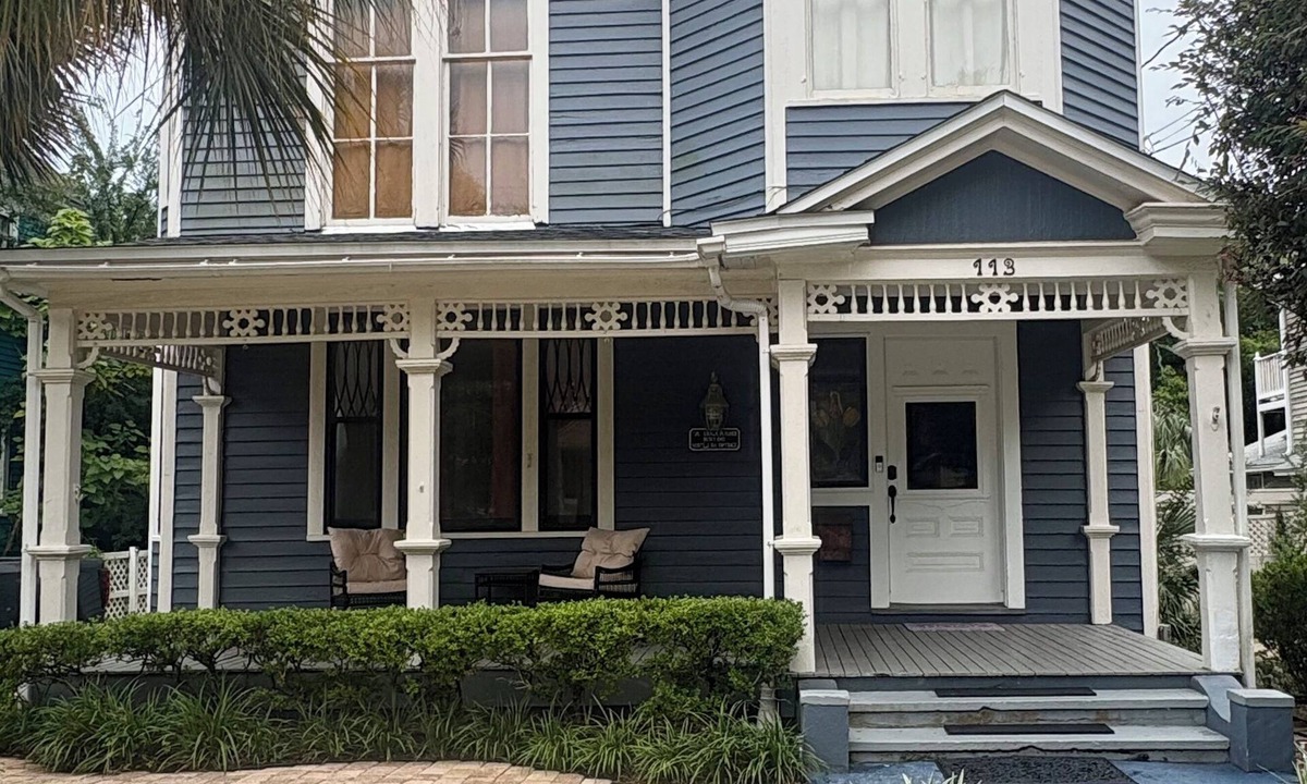 South Pensacola House | Heritage Hideaway- 5bed/3.5bath Historical house with modern amenities