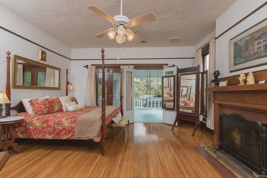Micanopy Bed & Breakfast | Herlong Mansion Bed and Breakfast Inn - Herlong Suite