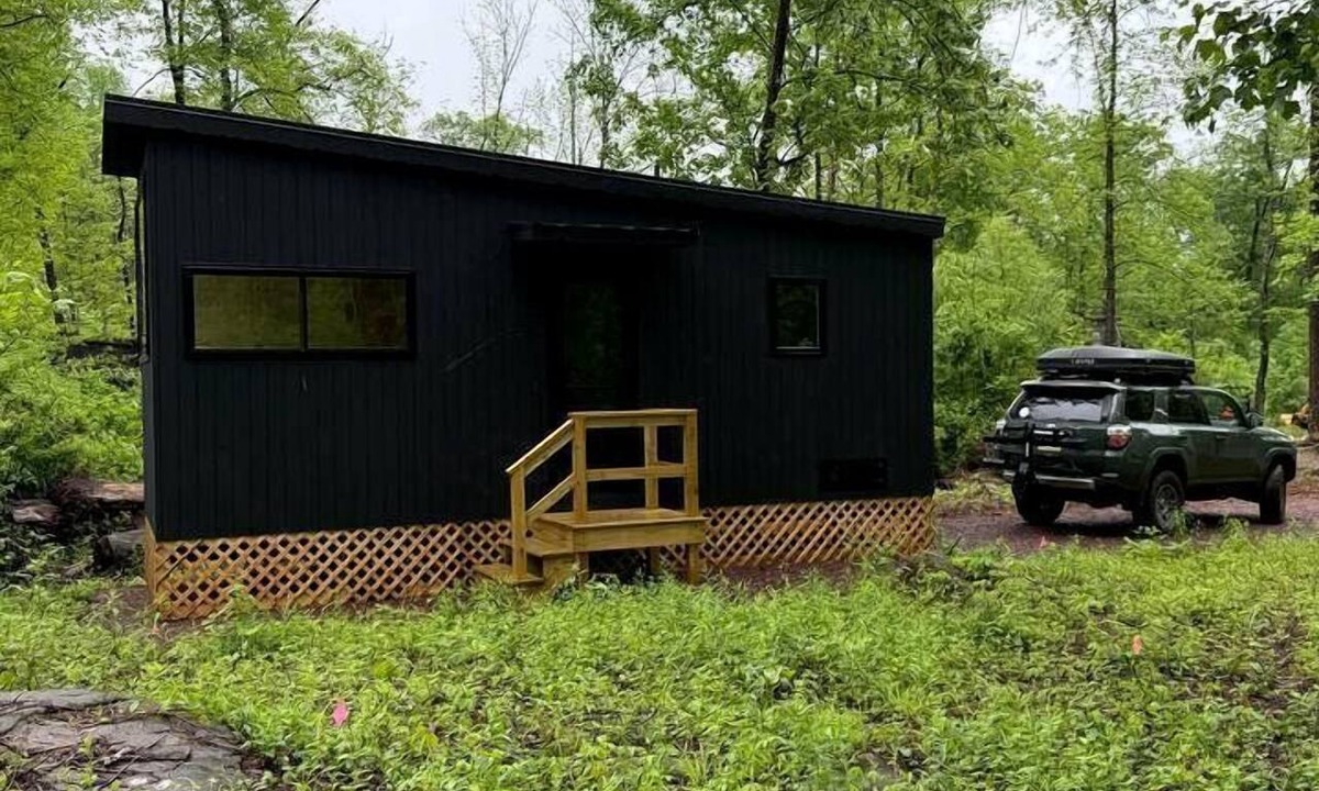 Quakertown Cabin | Hickory: Minimalist Escape for 2 in a Cozy Cabin with Serene Vibes in Pennsylvania