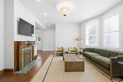 Hyde Park House | Hillside Hyde Park Home 4BDR