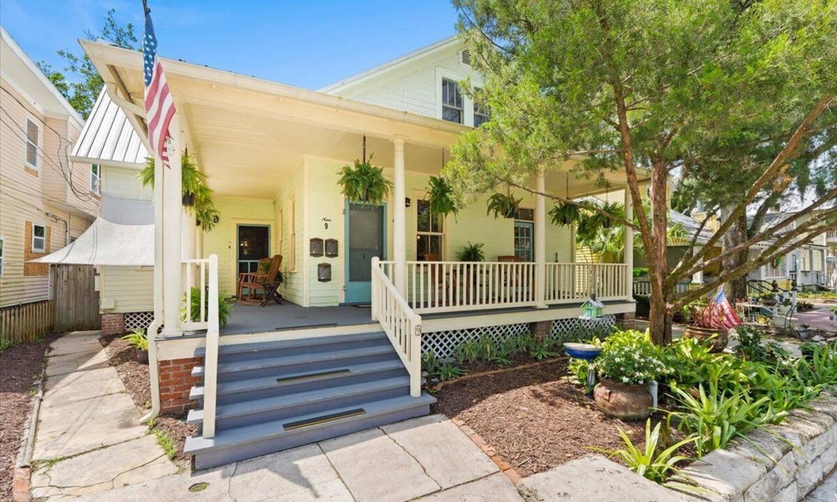 Downtown Historic District Apartment | Historic District - Luxury, Comfort and Convenience awaits you!