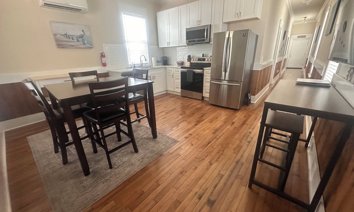 Historic Downtown Apalachicola House | Hogfish beach beach house walking distance to downtown Appalachia