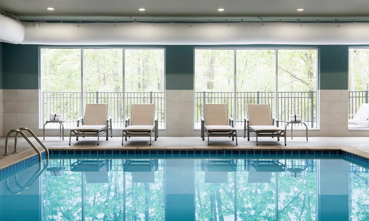 Tomah Hotel | Holiday Inn Express and Suites Tomah by IHG
