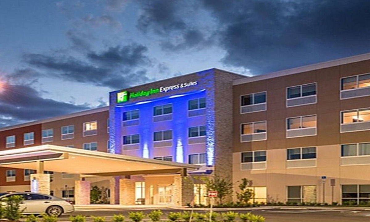 Wesley Chapel Hotel | Holiday Inn Express & Suites Tampa North - Wesley Chapel by IHG