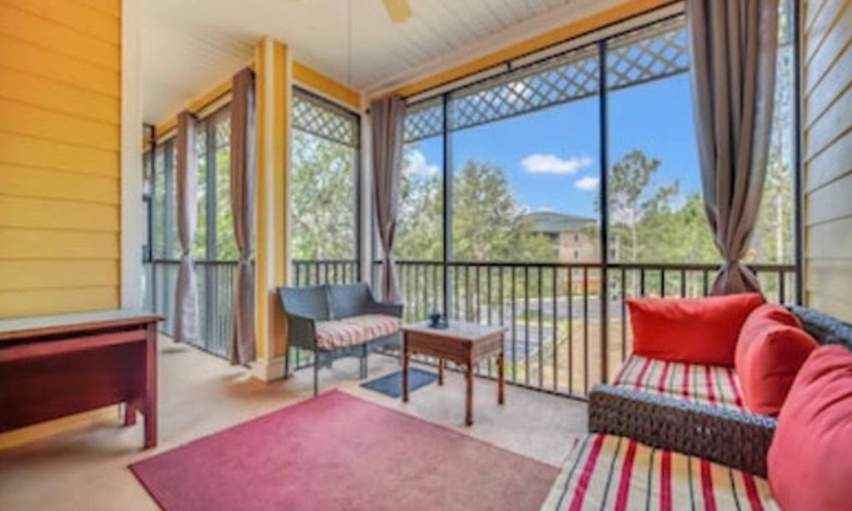 West Kissimmee Condo | Home away from home-family sized condo. Just 7 miles from Walt Disney World!