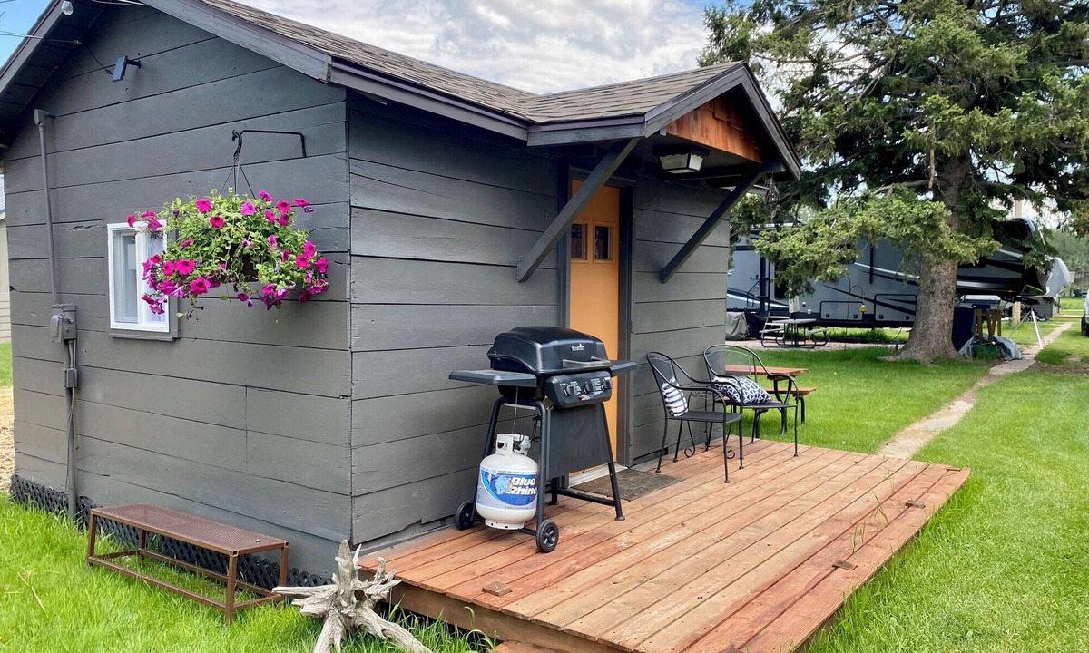 Rapid City Cabin | Horse Creek - Tiny Cabin 9