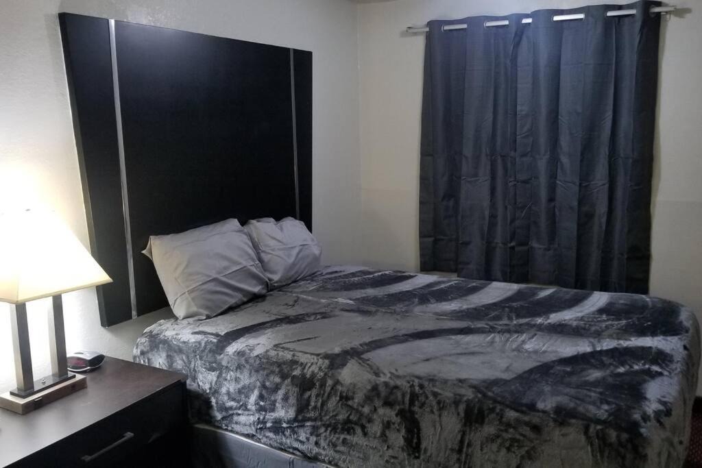 Stillwater Apartment | Hotel 2 Queen Beds Hotel Room 131 Wi-Fi
