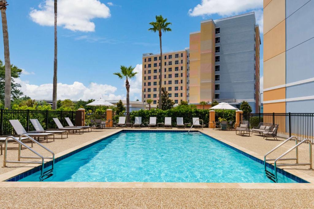 Florida Center Hotel | Hyatt Place across from Universal Orlando Resort