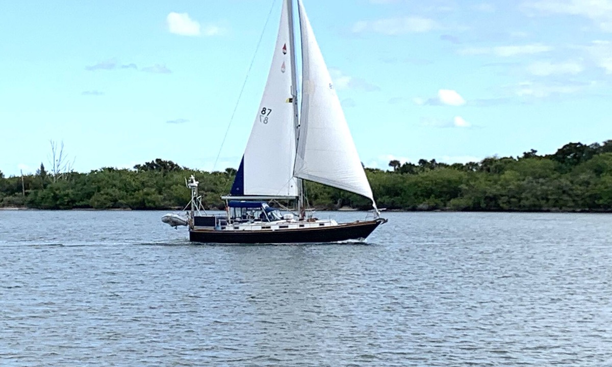 Totem Park Apartment | Intercostal paradise 🐬 🏖️ Romantic getaway🏝️