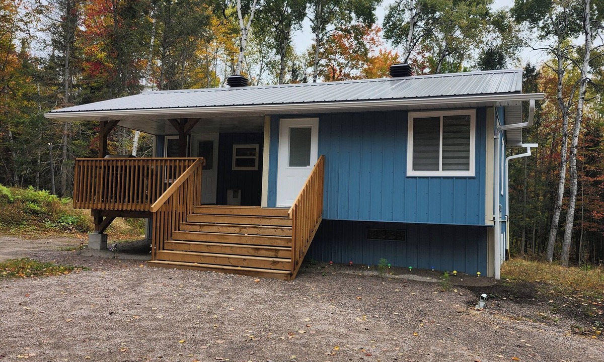 Nosbonsing Cottage | Jake's Place - A Peaceful and Private Wildlife Retreat. (hunt, fish and more!)