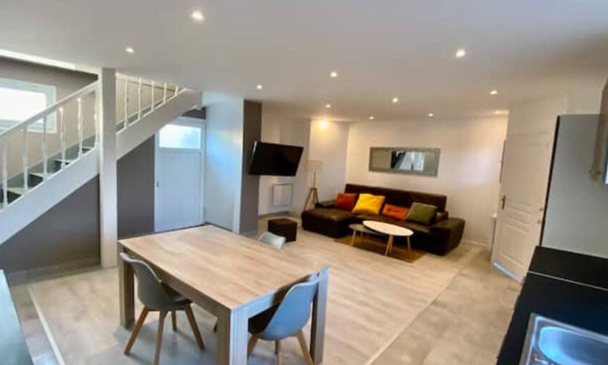 Tourlaville House | Jolie Maison Familiale de Caractère
