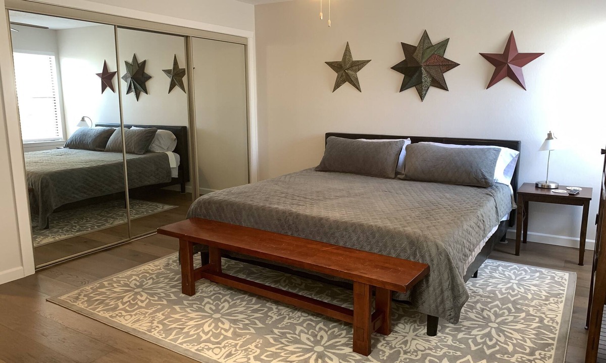 Northeast Heights House | Knollwood Gardens Cozy Townhome