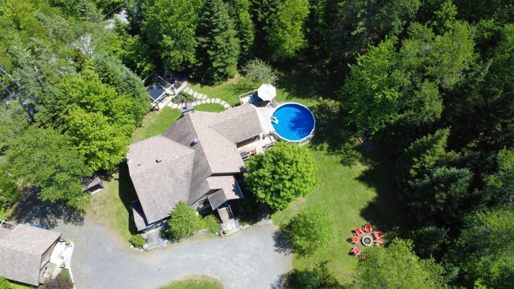 Saint-Faustin-Lac-Carre Ski Chalet | La Canopée - Piscine privée chauffée - Spa - Mont-Blanc