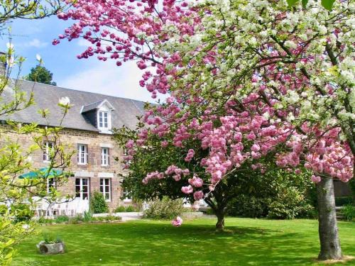 Hambye House | La Clef Decamp La Longère 1750 Hambye piscine grand jardin