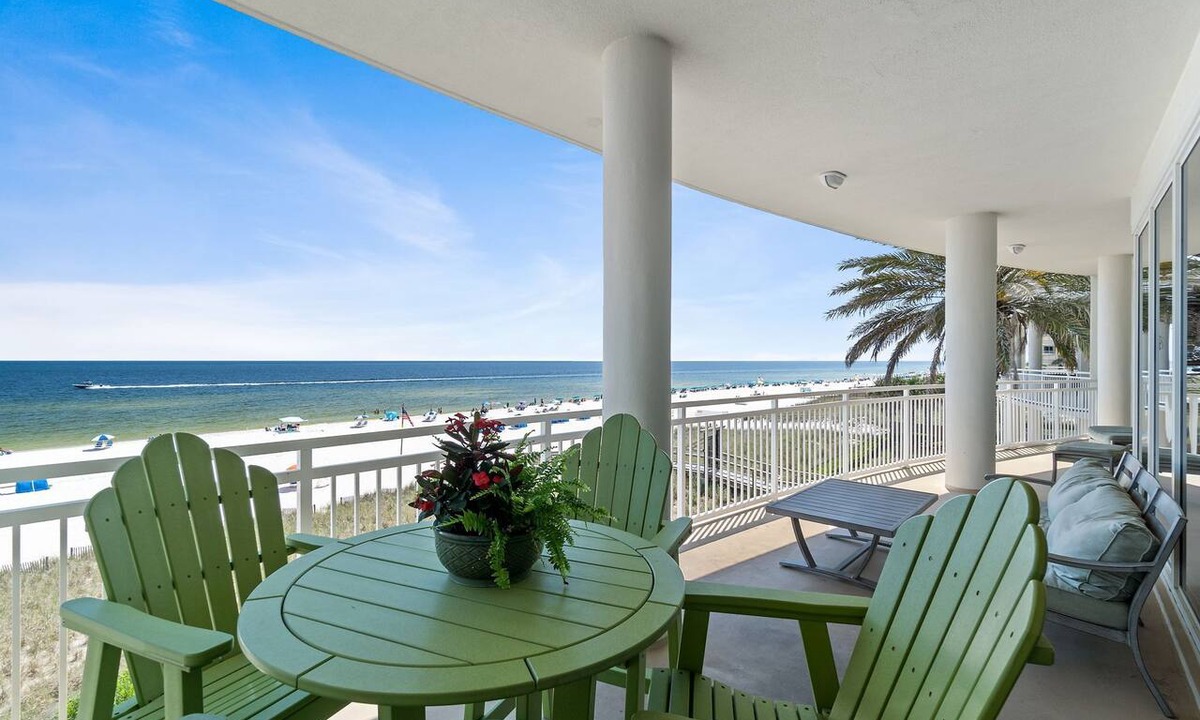 Ono Island Condo | La Playa 202: Wrap-Around Gulf Balcony, Heated Pool + Luxury King Suites!