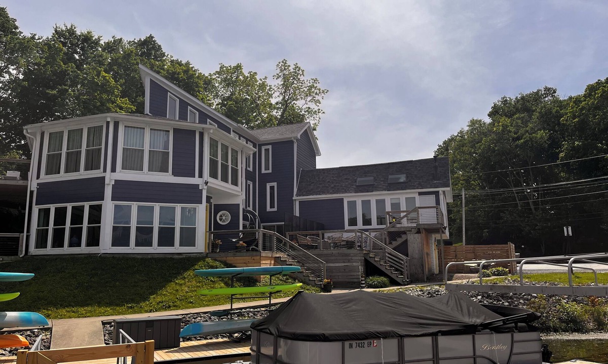 Noblesville House | Lake front 2 Bedroom