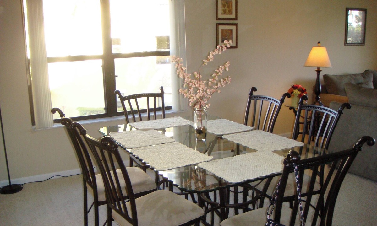 Juno Beach Condo | Lake Front 3-bedroom condo walk to Nextera and beach in Juno Beach