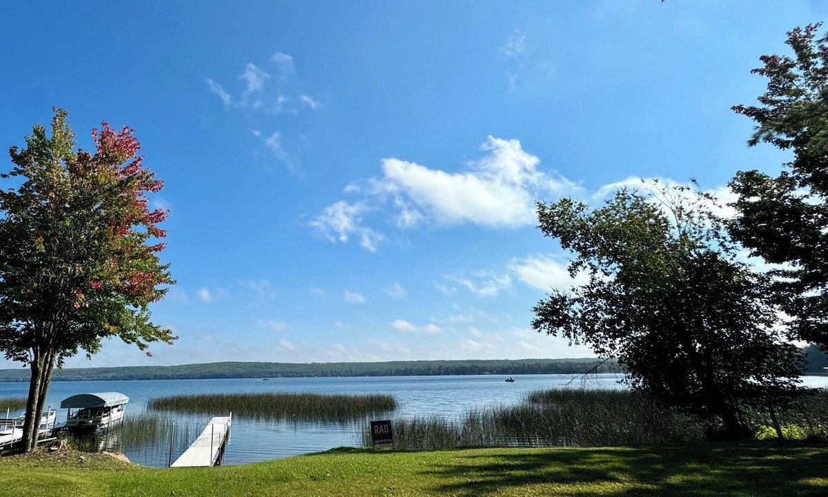 Crandon Cabin | Lakefront Cabin on Metonga — Private Dock & Kayaks, Sleeps 10