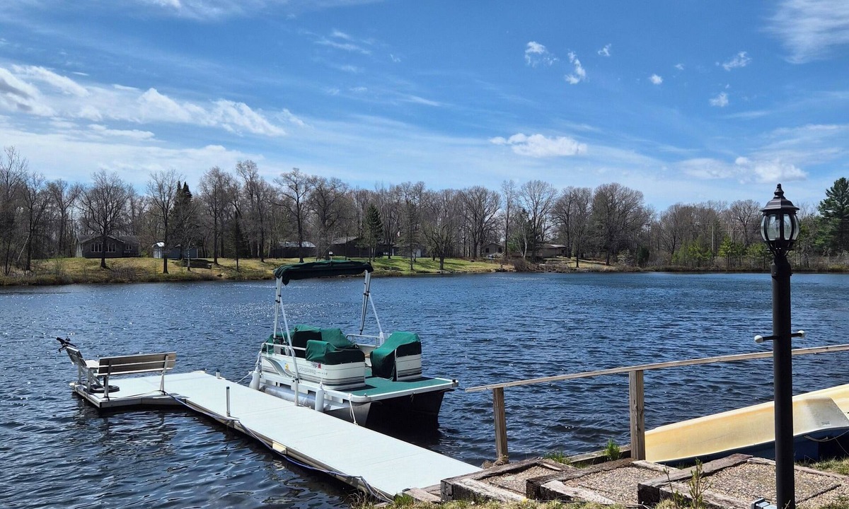 Tomahawk House | Lakefront House
