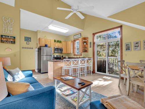 Elkhart Lake Apartment | Lakeside Suites