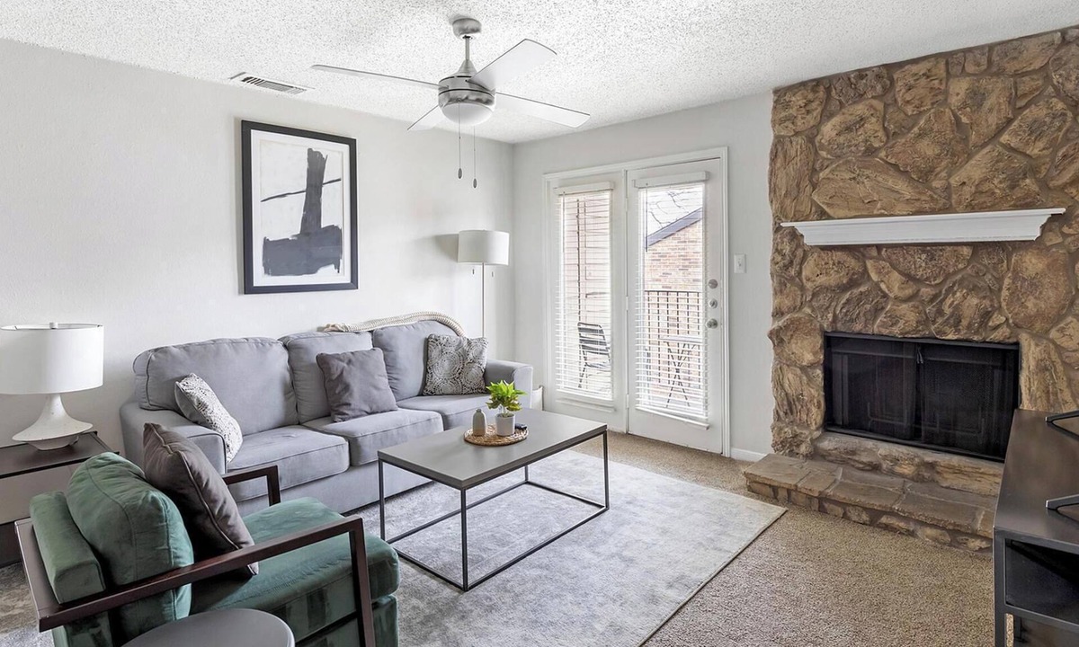 Denton Apartment | Landing | Amazing 2BD, Gym, Courtyard