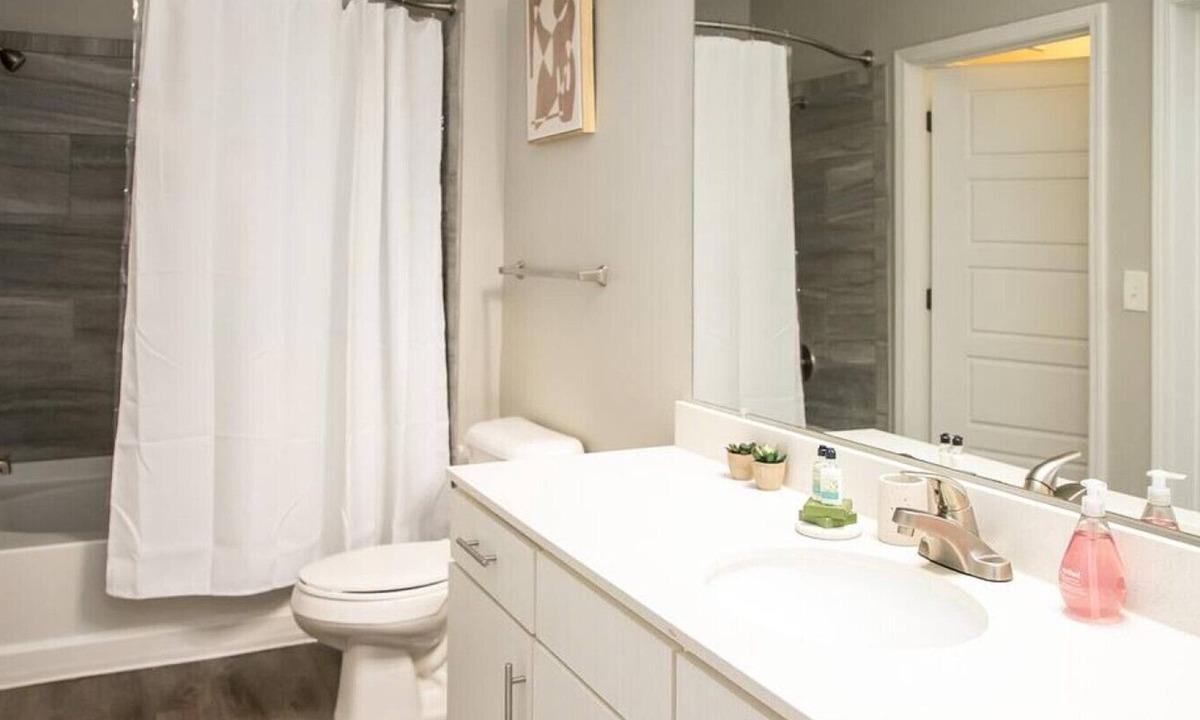 Mid City South Apartment | Landing at Tapestry Bocage - 1 Bedroom in Mid City South