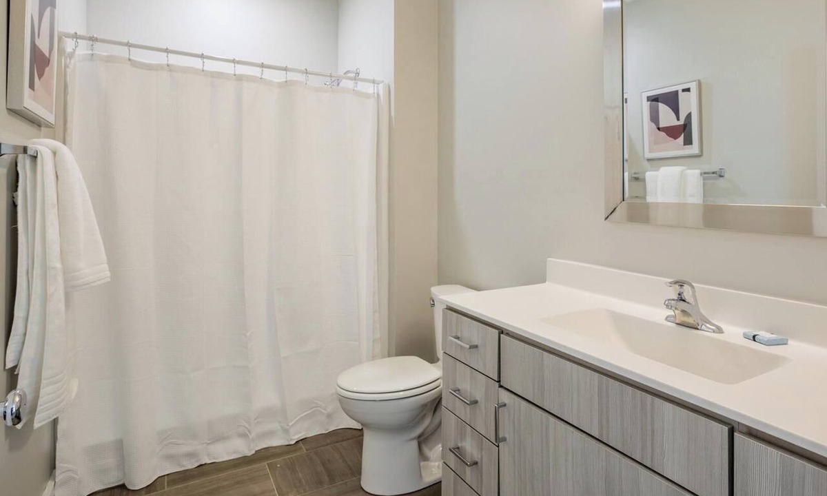 St. Augustine Apartment | Landing | Beautiful 1BD, Gym