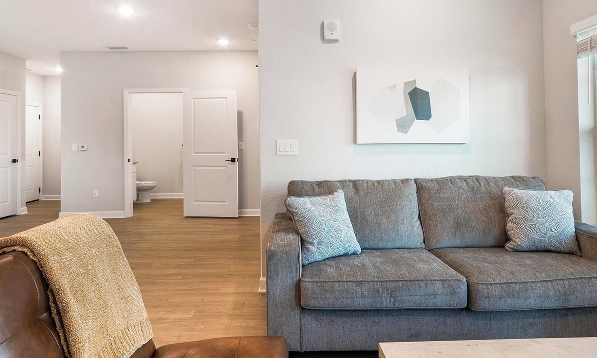 Port Malabar Apartment | Landing | Chic 2BD, Pool, Gym