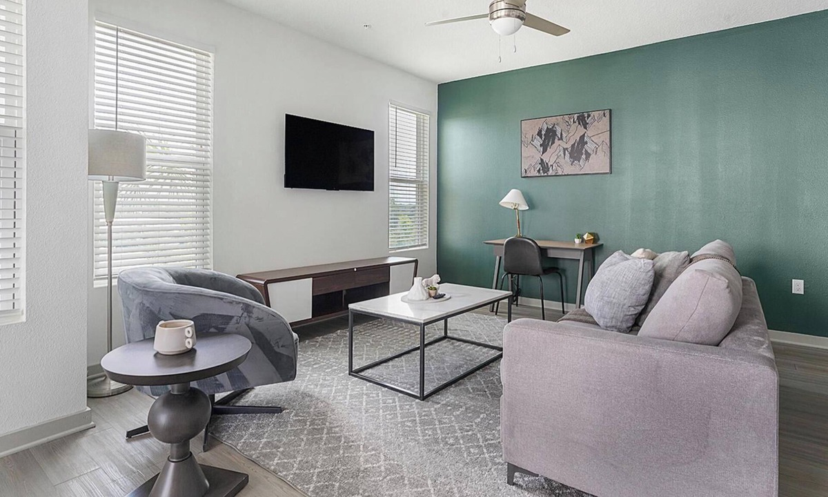 Apopka Apartment | Landing | Modern 3BD, Gym, Clubhouse