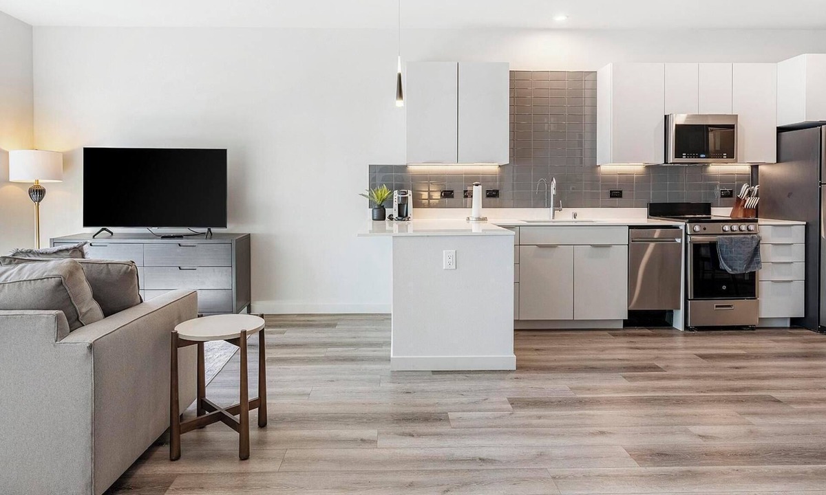 Reno/Tahoe Airport Apartment | Landing | Spectacular Studio, Yoga Studio, Gym