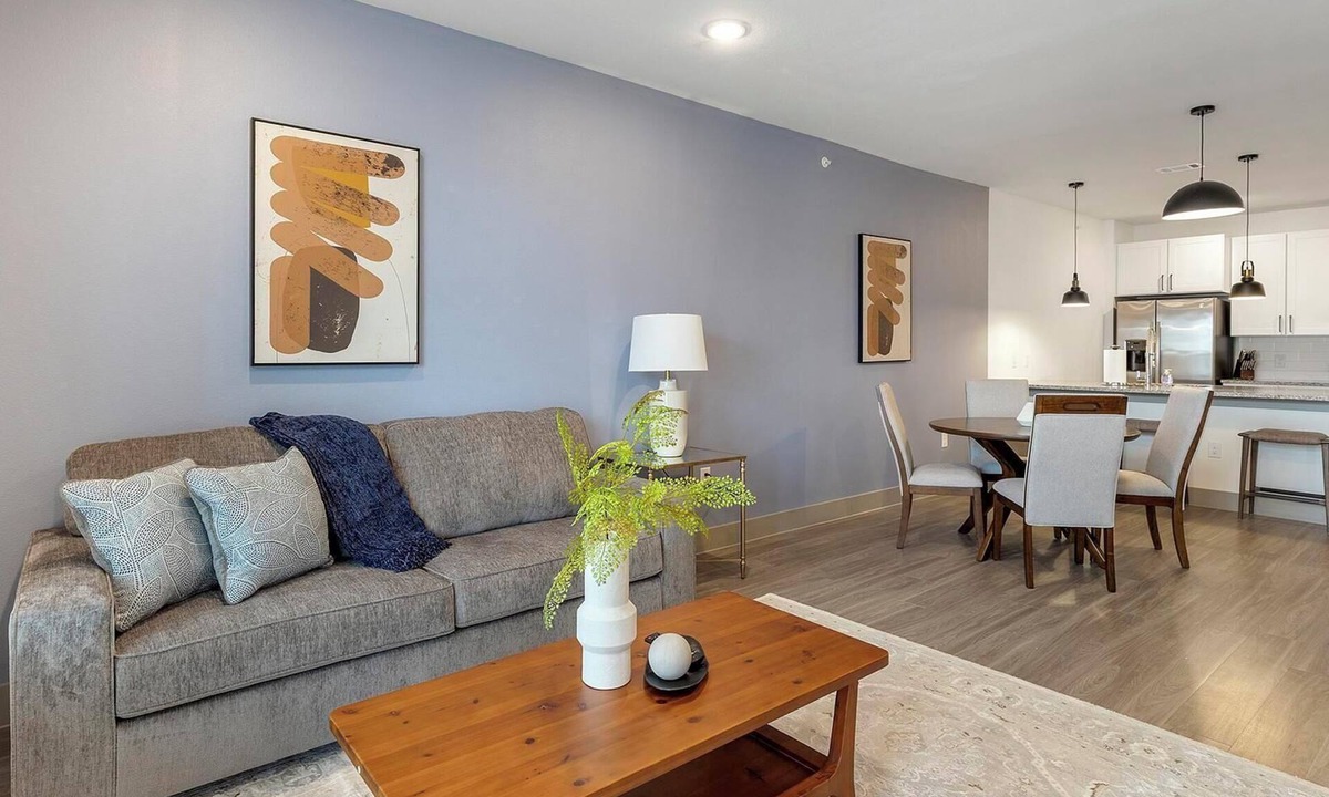 Weston Apartment | Landing | Stunning 1BD, Game Room, Gym